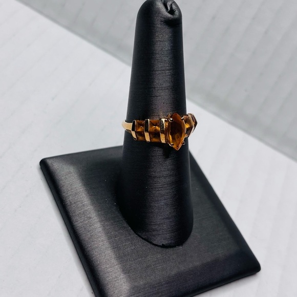 14k Solid Yellow Gold Citrine Stone Ring Size 7 - Picture 2 of 8
